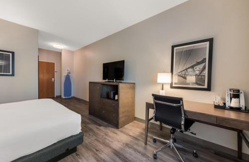 Town of Lloyd Hotel | SureStay Plus Hotel by Best Western Highland Poughkeepsie