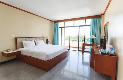 Surin Hotel | Surin Majestic Hotel