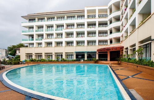 Surin Hotel | Surin Majestic Hotel