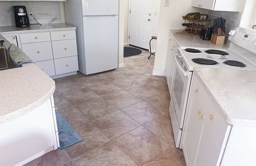 Sanibel Cottage | Surrounded by Nature - 28 Day Rental - completely renovated after Hurricane Ian.