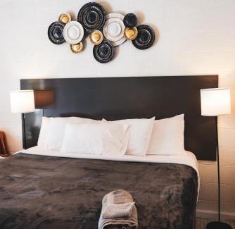 Sussex Hotel | Sussex Motel
