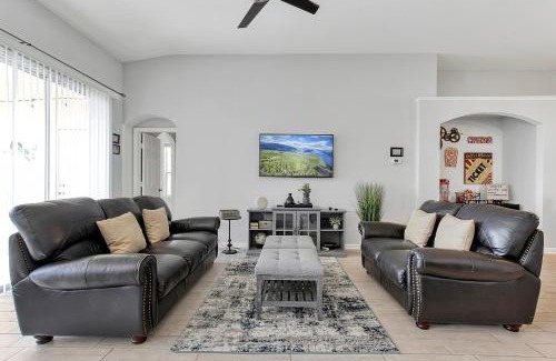 Windsor Palms House | Sweet Retreat - Spacious 4 bed Windsor Palms resort home that's close to Disney