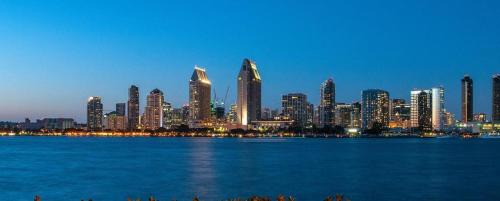 Mission Beach Hotel | Sweet Sunset Studio