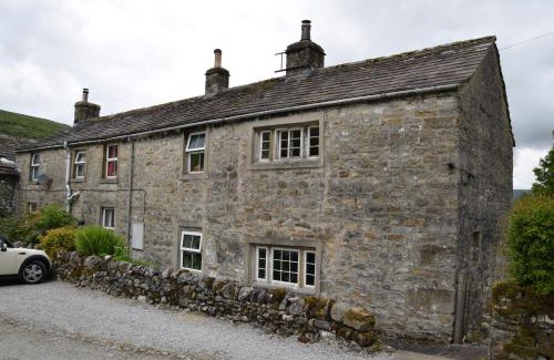 Starbotton Bed & Breakfast | Sweetbriar Cottage Bed & Breakfast and Camping