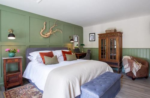 Bourton House | Sweetslade Cottage