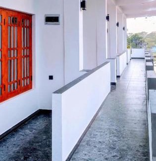 Pottuvil Division 2 Hotel | Swiss Bay Hotel & Resort-Arugambay