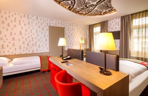 Hottingen Hotel | Swiss Night by Fassbind