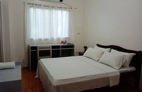 Santa Fe Bed & Breakfast | SYKE's Apartment - Master Bedroom | Bantayan Island | Santa Fe