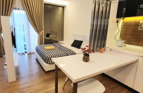 Seri Kembangan Apartment | Symphony Tower -Simfo 10- Free Wifi, Parking, Netflix