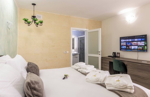 Xewkija Hotel | Ta'Battista B&B With Pool Ir'Ramla ID 11678