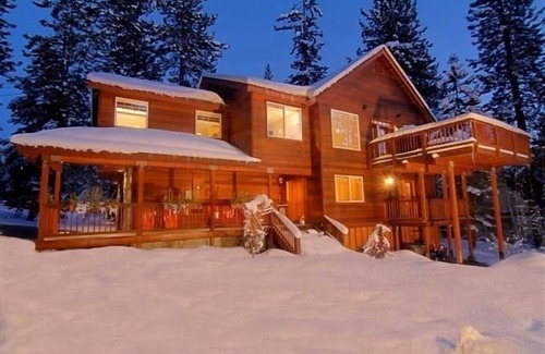 Kings Beach House | Tahoe Sol - Family Friendly Oasis in Kings Beach!
