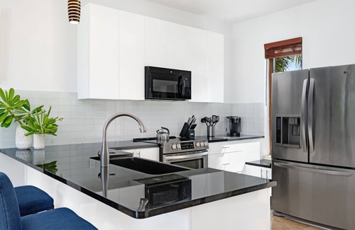 Providenciales House | TC Villas -Ocean Edge -Walk to Live Reef, Restaurants, and More