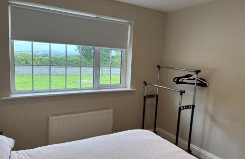 Cahir House | Teachín na Gréine