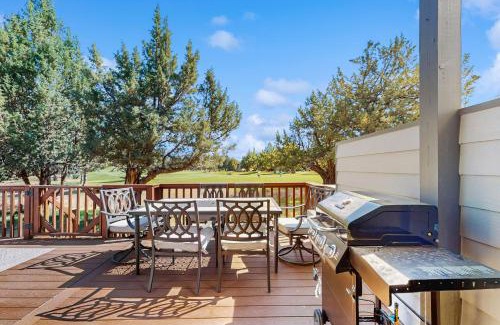 Redmond House | Tee Time Retreat
