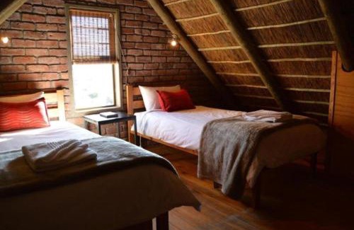 Beaufort West Cabin | Teri-Lemveli Lodge