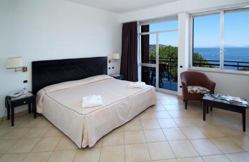 Naregno Hotel | TH Capoliveri - Grand Hotel Elba International