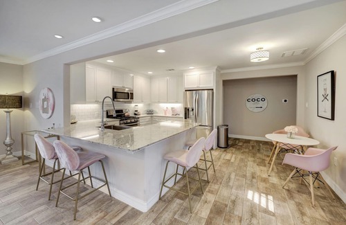 Woodlake - Briar Meadow House | That Pink House
