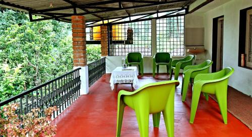Mudigere House | Thavihakklu Homestay 4BH, Kitchen, Coffee Estate