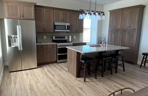 Loa House | The 1898 Rock House