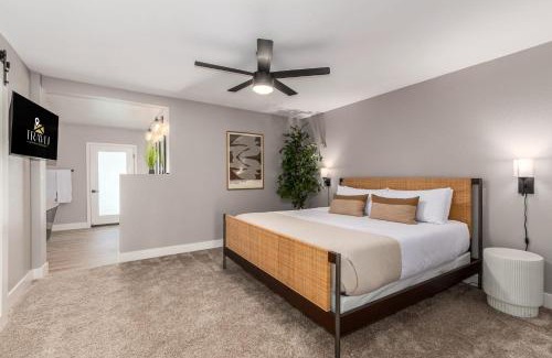Avant House | The Agave Family Oasis-Modern 5BR-Pool-Bar