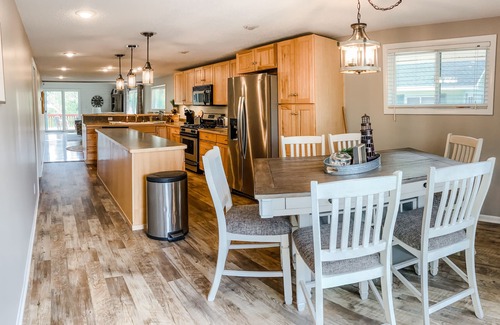 Indian River Cottage | The Apple Blossom Cabin