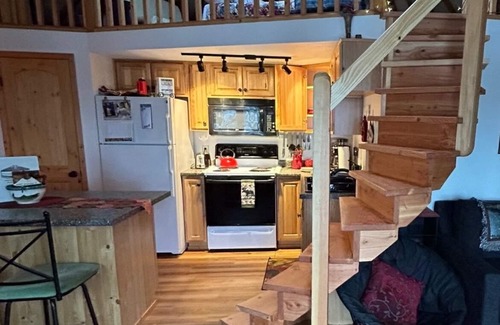 Fairbanks Cottage | The Aurora Yurt ~ A Deluxe Mountain Getaway Above Fairbanks With Great Views