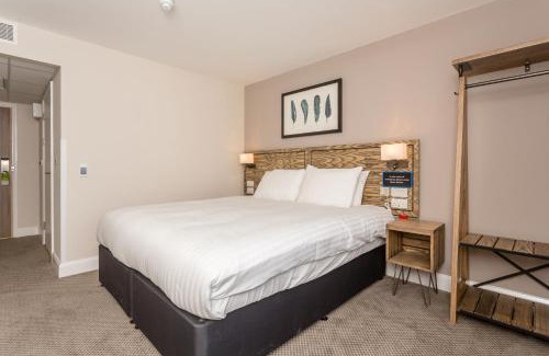 Clacton-on-Sea Hotel | The Aviator, formerly Smugglers Cove, Clacton On Sea by Marston's Inns