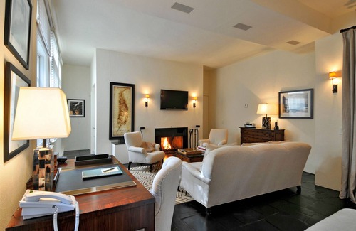 Village of East Hampton Bed & Breakfast | The Baker House 1650