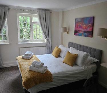 Barford St Martin Hotel | The Barford Inn