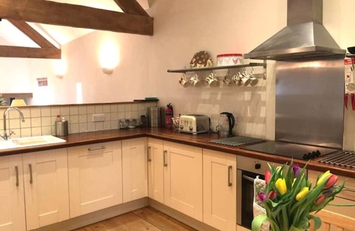 Longnor House | The Barn at Ivy House Farm, Warslow, Peak District