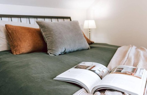 St Helens Villa | The Barn - Georges Bay, St Helens