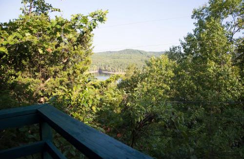 Indian Point Villa | The Bavarian Village Resort