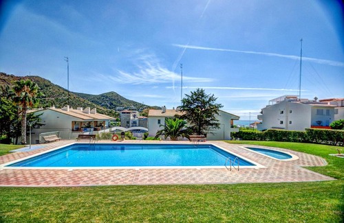 Sitges Apartment | The Beach Studio Aiguadolç by Hello Homes Sitges
