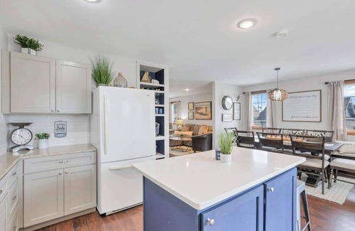 Buckeye Lake House | The Beacon-Buckeye Lake+Hot Tub