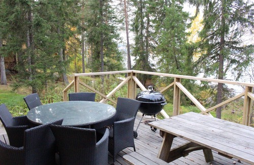 Gallo Cabin | THE BEARLODGE . comfortable, relaxed, and much to explore in nature!