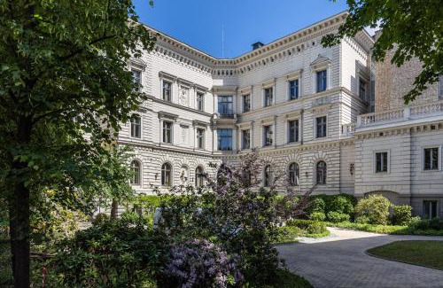 Centrs Hotel | The Benjamin House