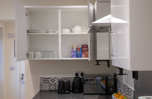 Burslem House | The Bespoke Orange County (Perfect for Contractors and Short-term stays)