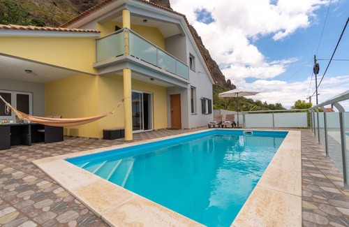 Prazeres House | The Blue Pearl - VILLA Paul