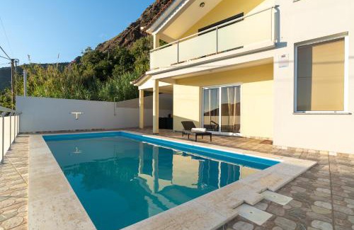 Prazeres House | The Blue Pearl-Villa Paul