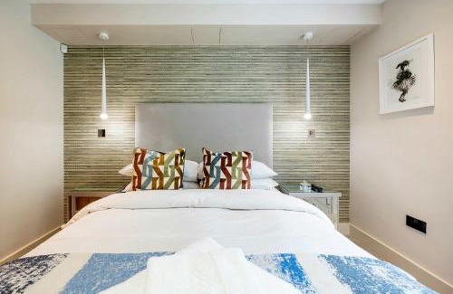 Hampstead Apartment | The Bohemian Rhapsody, Hampstead - by Out of office Lifestyle