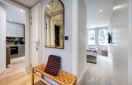 Hampstead Apartment | The Bohemian Rhapsody, Hampstead - by Out of office Lifestyle