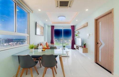 Tan Binh Apartment | The Botanica - Apartment near Airport - Luxury