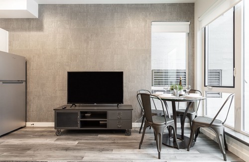 Broadway House | ⚡️The Brooklyn⚡️CENTRAL Capital Hill with Perfect Walking score🚶🏻♂️with Rooftop views
