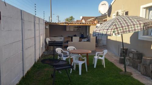 Cape Town Apartment | The Brookston Garden Cottage