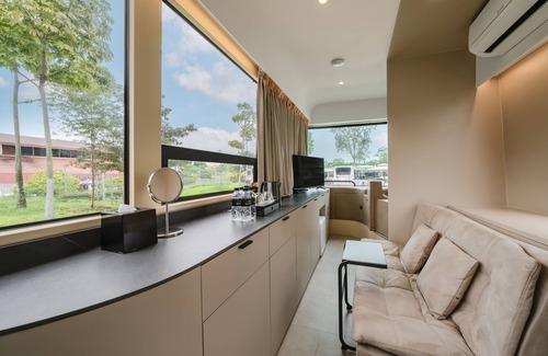 Changi Resort | The Bus Collective