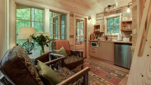 Gatlinburg House | The Cedar in Treehouse Grove at Norton Creek