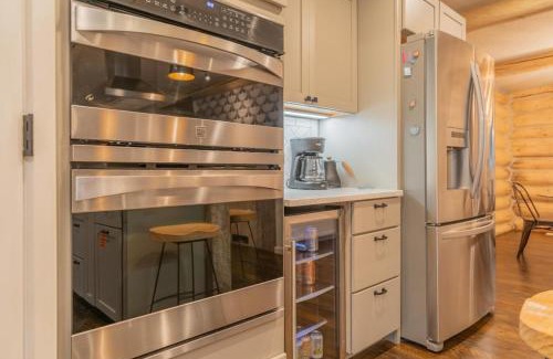 Fairbanks House | The Chetana Ridge Cabin