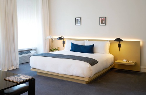 Gold Coast Hotel | The Chicago Hotel Collection Ambassador Gold Coast