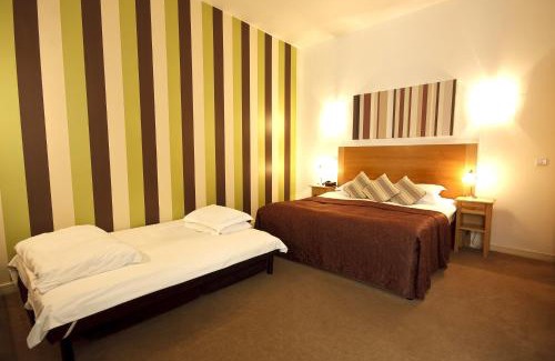 Bayswater Hotel | The Cleveland