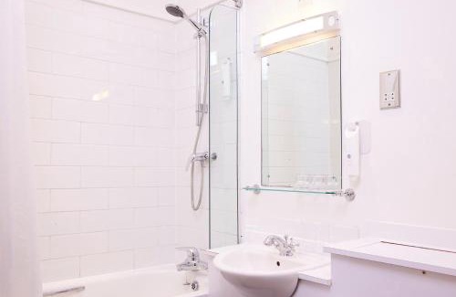 Coleshill Hotel | The Coleshill by Greene King Inns